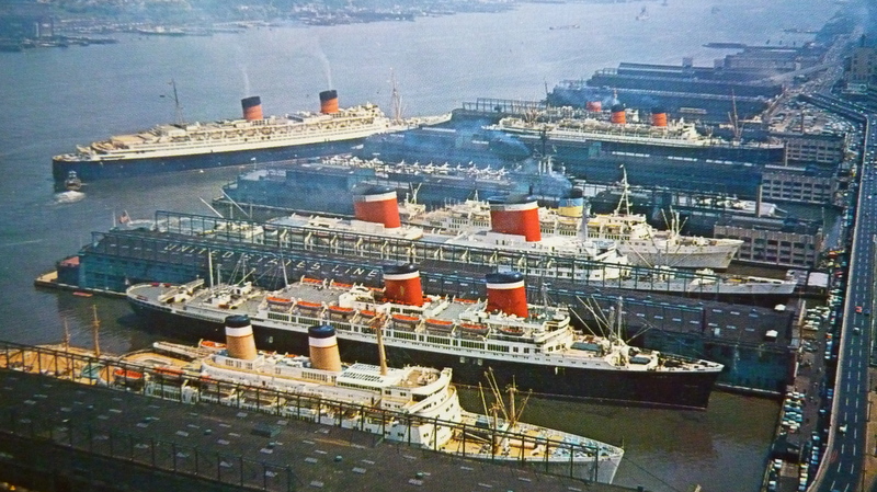 Southampton Railways Docks  Ocean Terminal and SS Queen Elizabeth Cunard HG43 